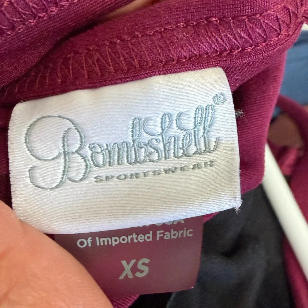 Bombshell sportswear, sculpt bodysuit maroon/purple, good condition size XS - Picture 3 of 7